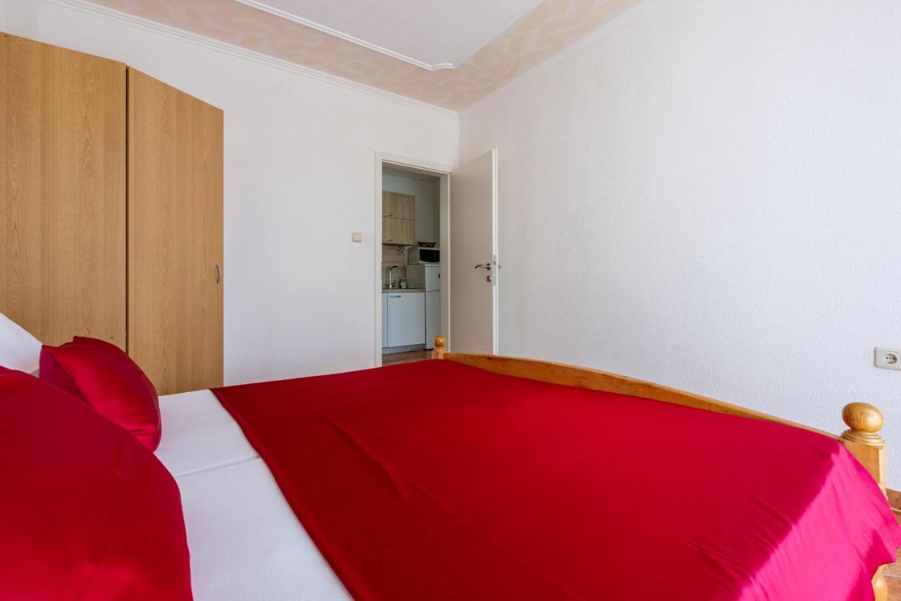 Apartments Pera Selce Buitenkant foto