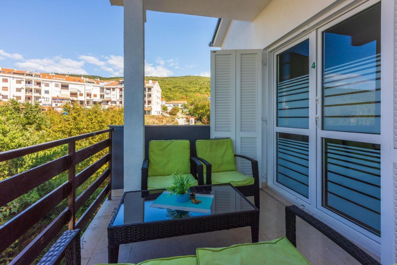 Apartments Pera Selce Buitenkant foto